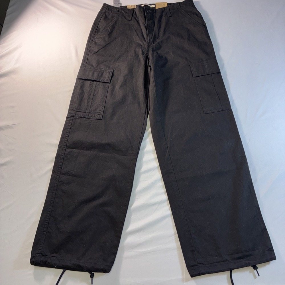 Levi's 94 Baggy Wide Leg Cargo Pants Women's W30 L32 Black NWT - Picture 2 of 14